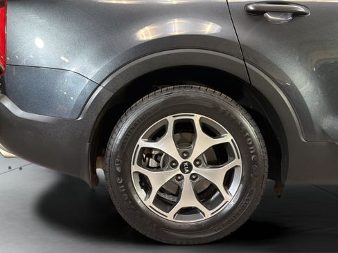Used 2021 Kia Telluride EX w/ Towing Package FWD image 35