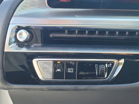 New 2026 Cadillac Lyriq V image 22