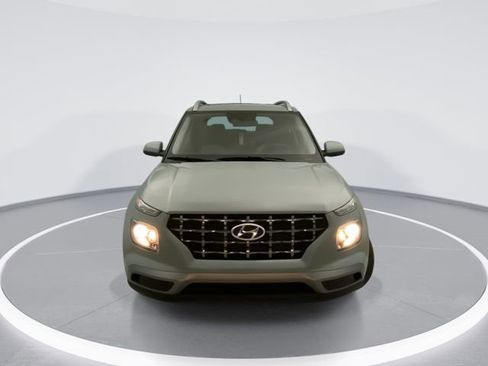 Certified 2026 Hyundai Venue SEL FWD image 9
