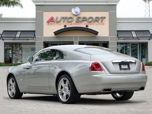 Used 2016 Rolls-Royce Wraith RWD image 7