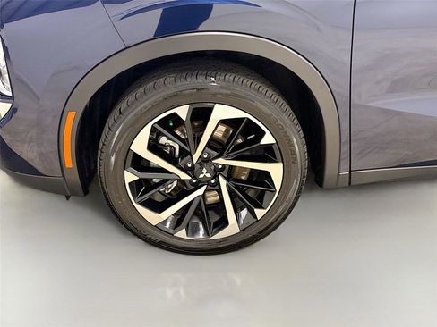 Used 2024 Mitsubishi Outlander FWD image 30