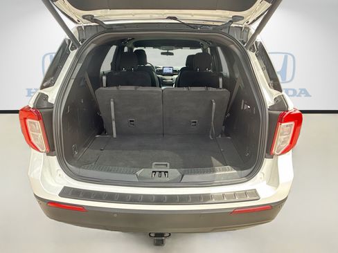Used 2020 Ford Explorer XLT RWD image 26