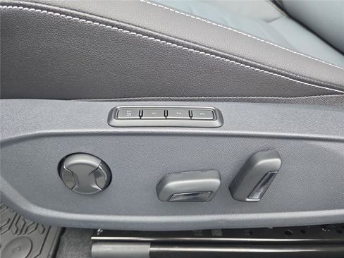 New 2026 Volkswagen Jetta SEL image 14