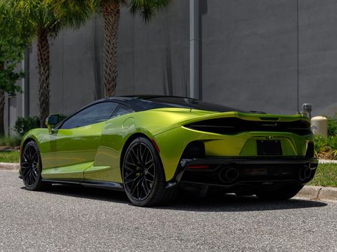 Used 2023 McLaren GT RWD image 22