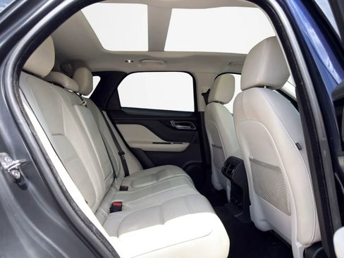 Used 2018 Jaguar F-PACE Prestige AWD/4WD image 24