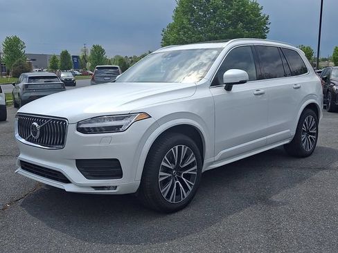 Used 2021 Volvo XC90 T5 Momentum w/ Climate Package AWD/4WD image 3