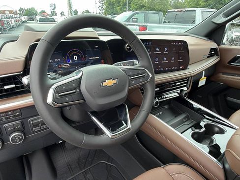 New 2026 Chevrolet Tahoe High Country w/ Sun And Tow Package AWD/4WD image 5