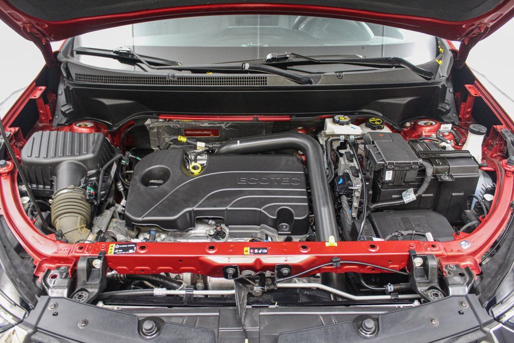 Used 2024 Chevrolet Equinox LT w/ LPO, Floor Liner Package FWD image 17
