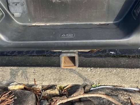 Used 2018 Ford F150 Lariat w/ Trailer Tow Package image 10