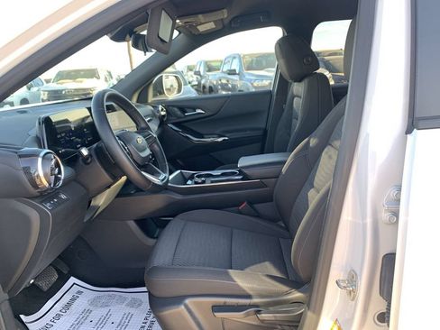 Certified 2026 Chevrolet Equinox LT FWD image 17