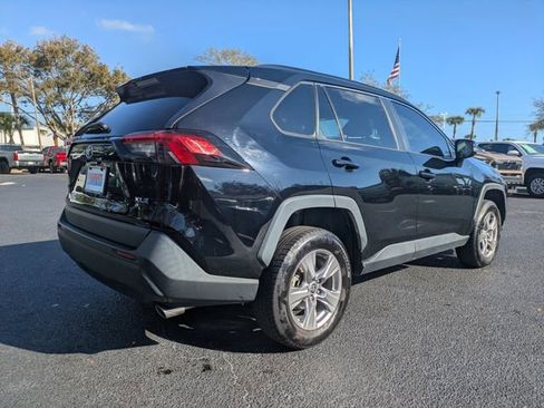 Used 2023 Toyota RAV4 XLE w/ Convenience Package image 4