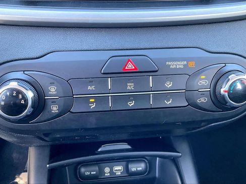 Used 2020 Kia Sorento L image 33