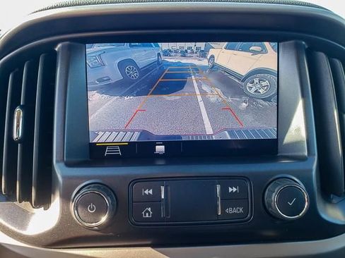 Used 2022 Chevrolet Colorado Z71 image 10