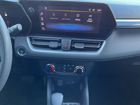 Used 2024 Chevrolet TrailBlazer LS image 13