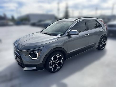 Certified 2023 Kia Niro EX Touring FWD image 4