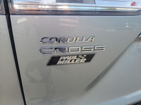 Certified 2023 Toyota Corolla Cross LE AWD/4WD image 28