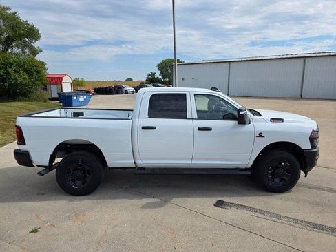New 2025 RAM 2500 Tradesman AWD/4WD image 9
