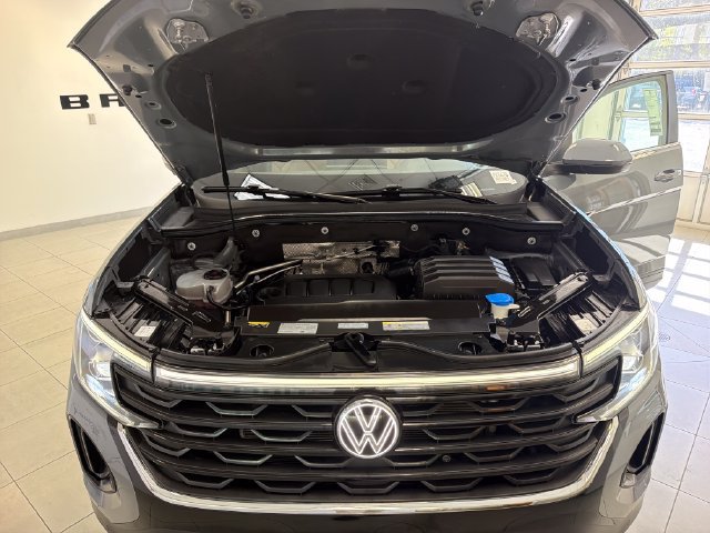 Used 2024 Volkswagen Atlas Cross Sport SE AWD/4WD image 24