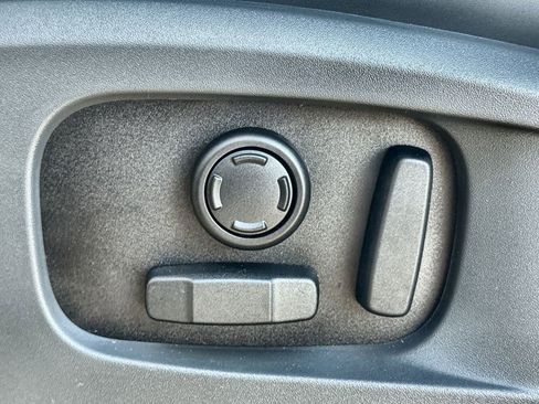 Used 2026 Land Rover Defender 110 S image 20