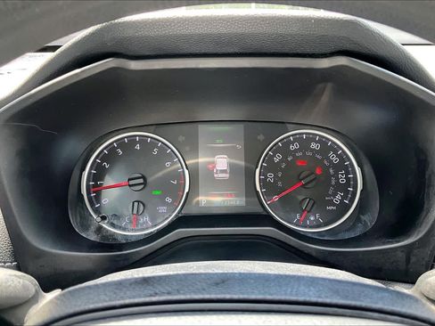 Used 2020 Toyota RAV4 XLE w/ Convenience Package FWD image 25
