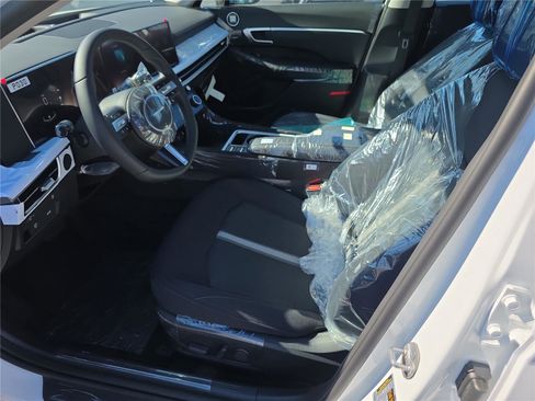 New 2026 Hyundai Sonata SEL image 3