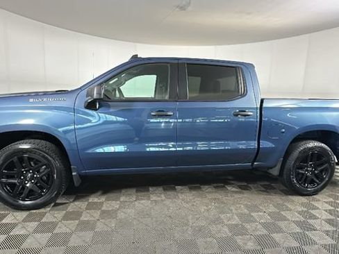 Used 2024 Chevrolet Silverado 1500 Custom AWD/4WD image 5