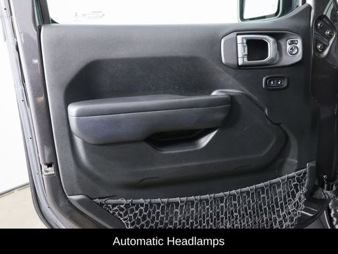 Used 2018 Jeep Wrangler Unlimited Sport S image 20