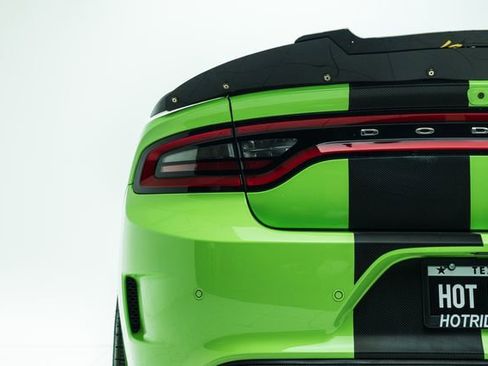 Used 2019 Dodge Charger Scat Pack w/ Navigation & Travel Group image 17