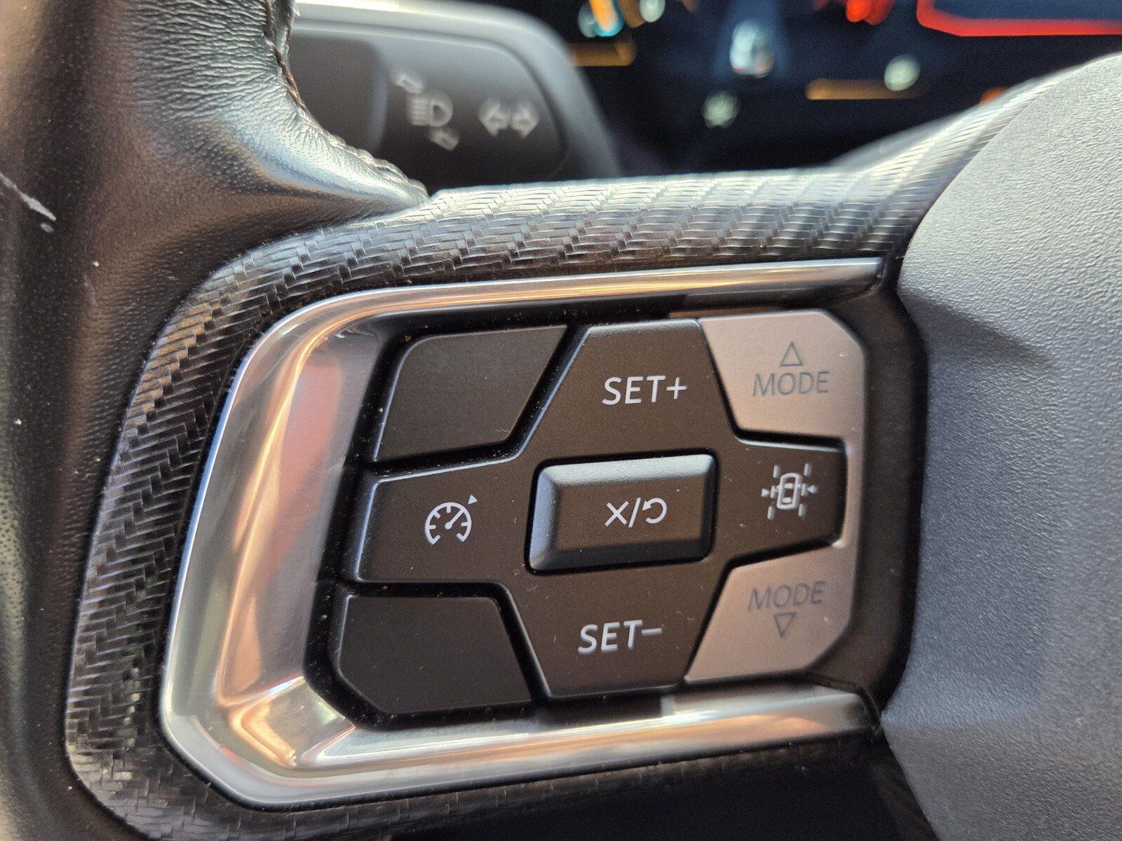 Used 2025 Ford Mustang Premium RWD image 33