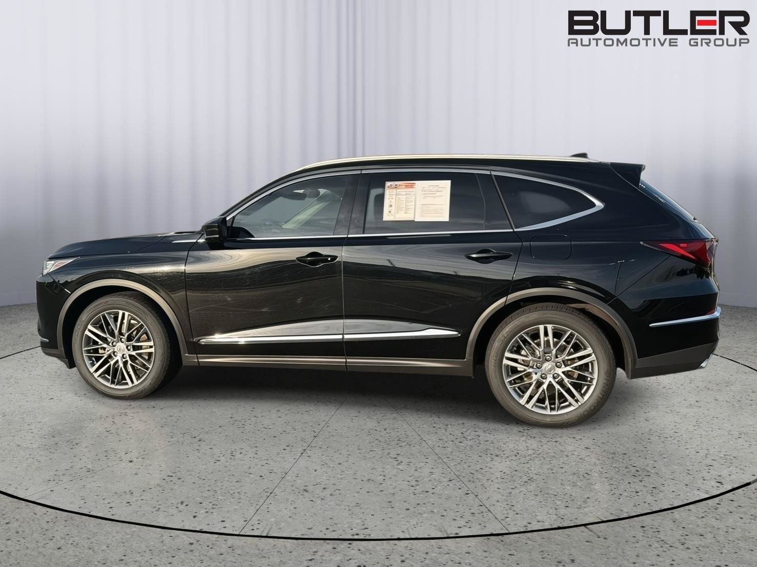 Used 2023 Acura MDX w/ Advance Package AWD/4WD image 3