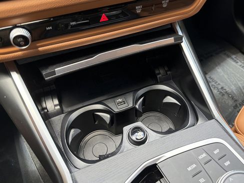 New 2025 BMW 330i Sedan w/ Convenience Package RWD image 29