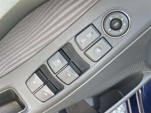 Used 2013 Hyundai Elantra GLS w/ Preferred Pkg FWD image 12