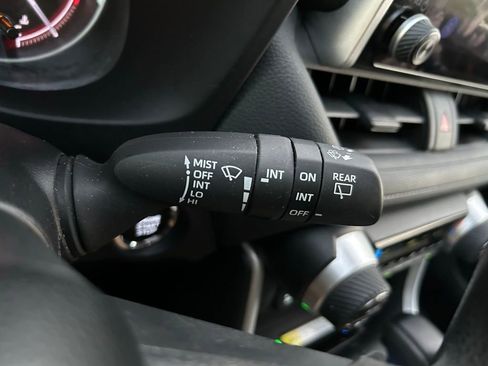 Used 2024 Toyota RAV4 XLE image 21