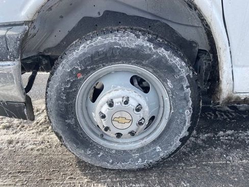 New 2025 Chevrolet Express 3500 Work Van w/ Power Convenience Package image 6