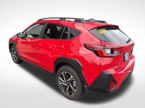 Used 2024 Subaru Crosstrek 2.0i Premium w/ Crosstrek Mirror Package image 9