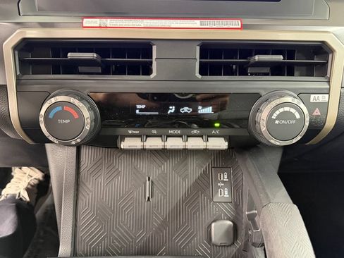 Used 2026 Toyota Tacoma SR5 AWD/4WD image 34