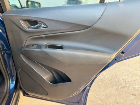 Used 2022 Chevrolet Equinox LT image 14