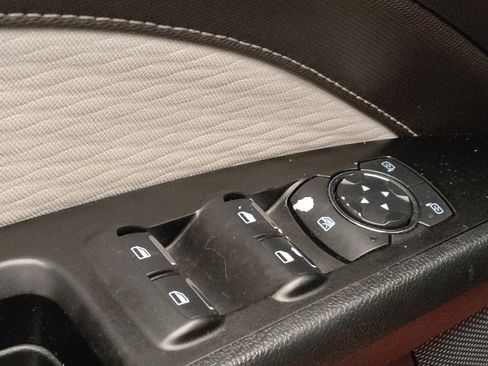 Used 2019 Ford Fusion SE w/ Equipment Group 151A image 27