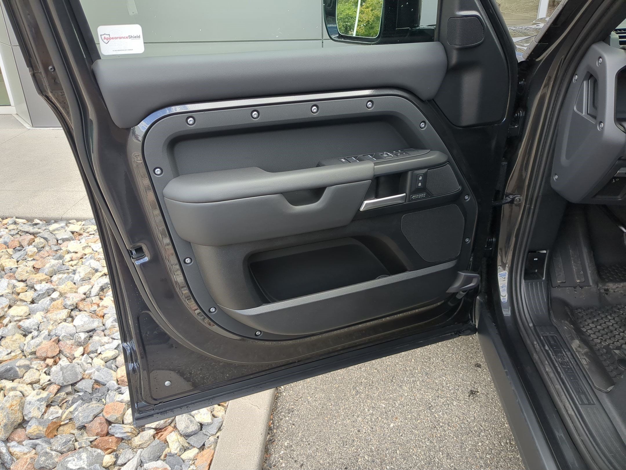 New 2026 Land Rover Defender 110 X-Dynamic SE AWD/4WD image 12