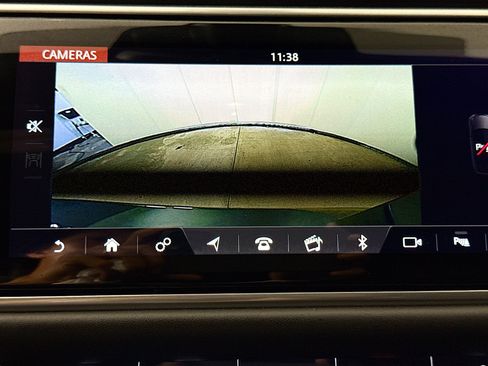 Used 2020 Land Rover Range Rover Sport HSE Dynamic AWD/4WD image 14