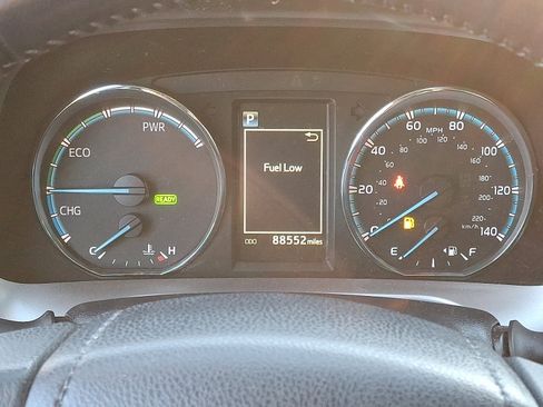 Used 2017 Toyota RAV4 XLE image 25