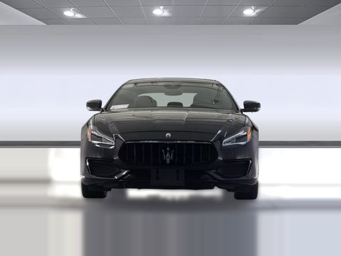 Used 2022 Maserati Quattroporte Modena Q4 AWD/4WD image 6