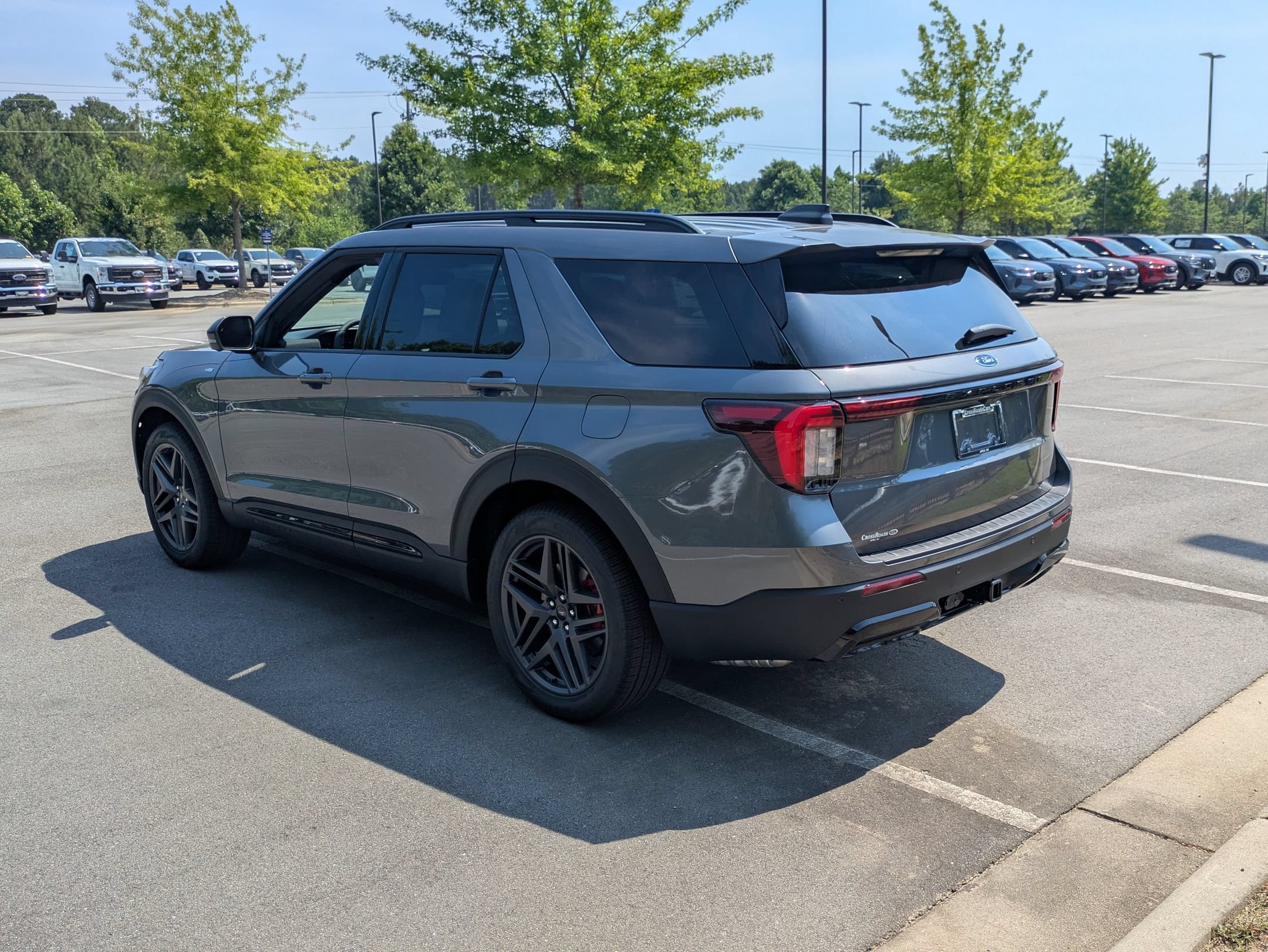New 2026 Ford Explorer ST-Line w/ ST-Line Street Pack RWD image 6