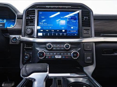 Used 2024 Ford F150 Lariat image 43