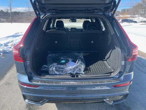 New 2026 Volvo XC60 B5 Ultra w/ Protection Package Premier image 7