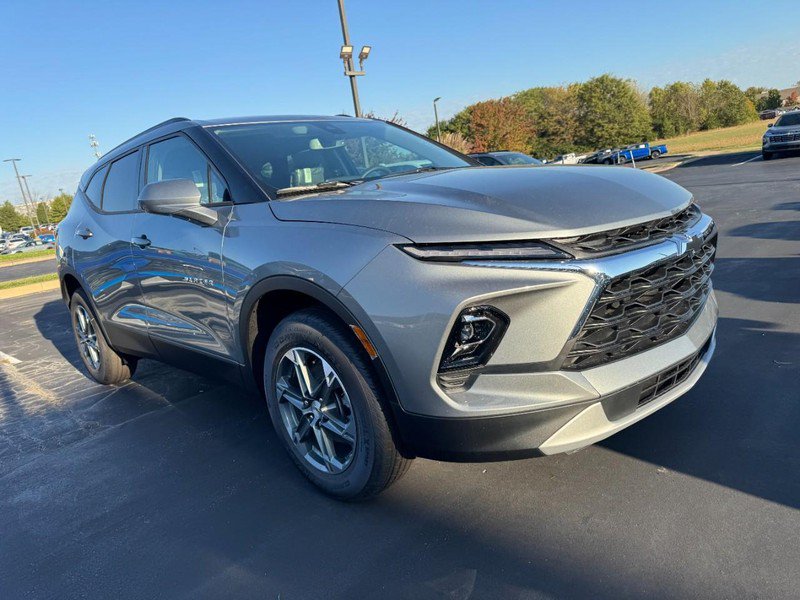 New 2026 Chevrolet Blazer LT w/ Convenience Package AWD/4WD image 24