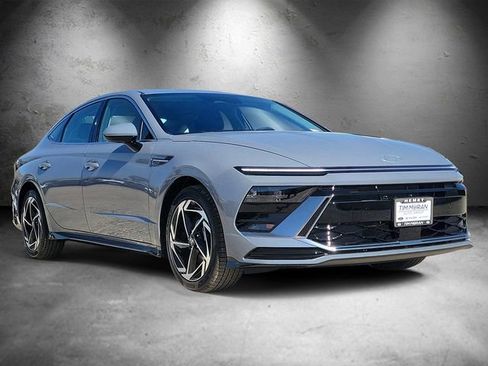 New 2026 Hyundai Sonata SEL image 2