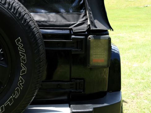 Used 2013 Jeep Wrangler Sport image 23