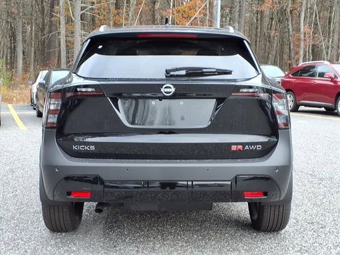 New 2026 Nissan Kicks SR w/ SR Premium Package image 5