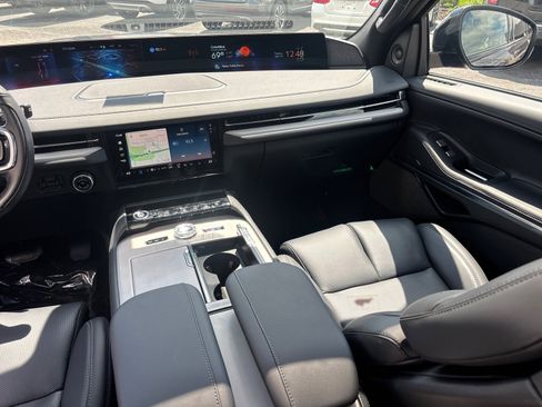 New 2026 Lincoln Navigator Reserve w/ Jet Appearance Package AWD/4WD image 31